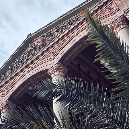 Ξενοδοχείο Tribe 4*