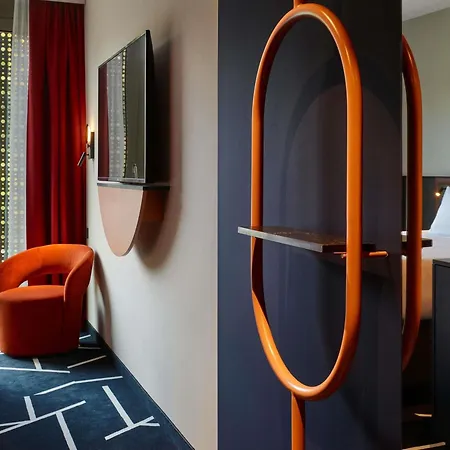 Ξενοδοχείο Tribe 4*